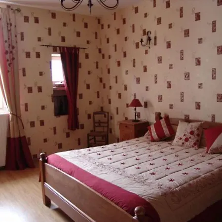 Maison Romantique Avec D'hotes, Salon, Salle A Manger Et Terrasse, Inclus - Fr-1-585-121 *