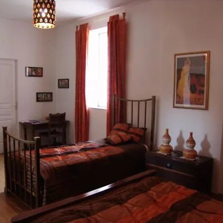 Maison Romantique Avec D'hotes, Salon, Salle A Manger Et Terrasse, Inclus - Fr-1-585-121 * Houdelaincourt
